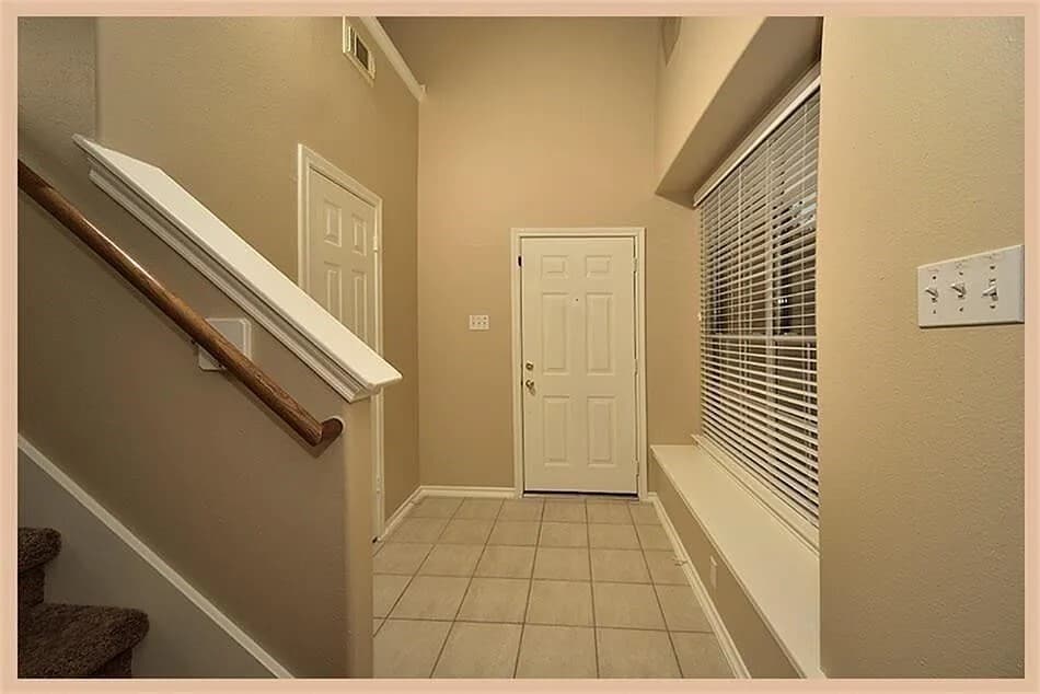 Photo - 43 Blue Creek Pl