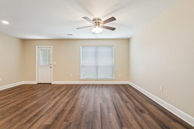 103 Covington Meadow Cir