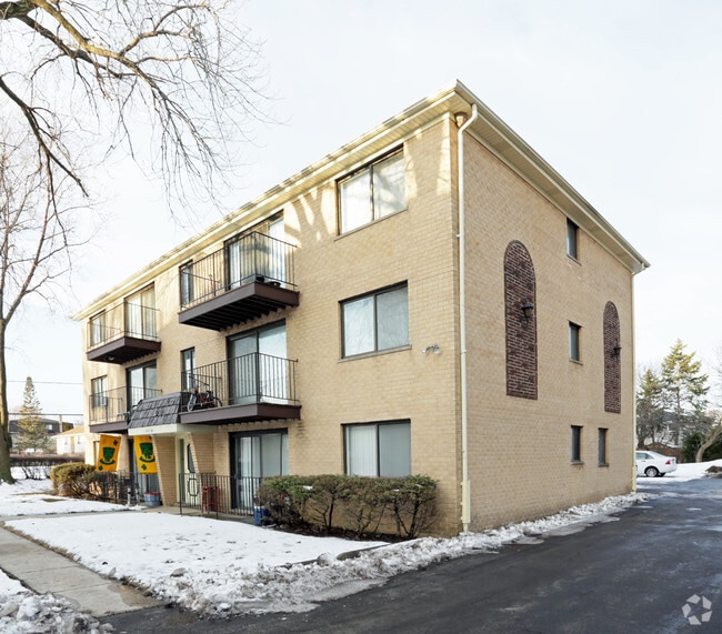 Photo - 1028 S York Rd