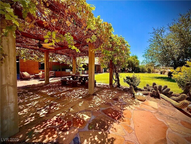 Photo - 6500 Bullring Ln