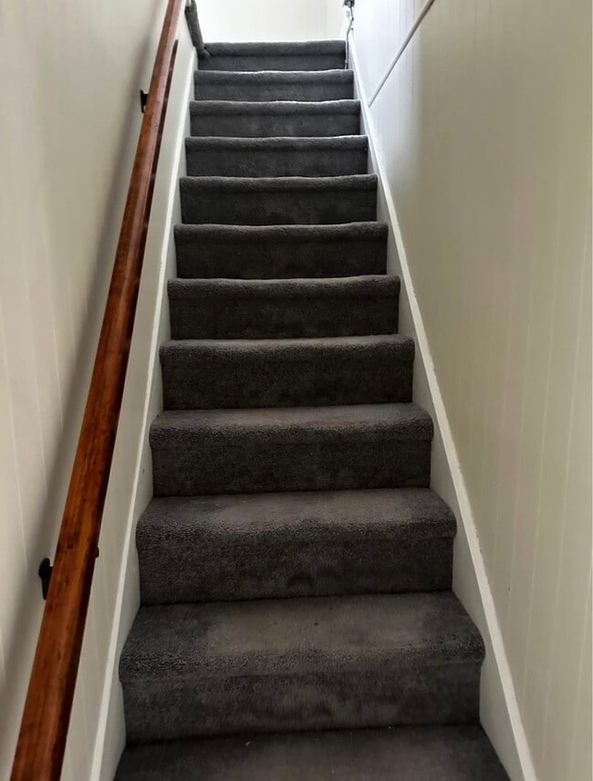 Photo - 1249 Main St