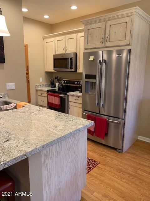 Building Photo - 9711 E Mountain View Rd Unit 2533 Rental
