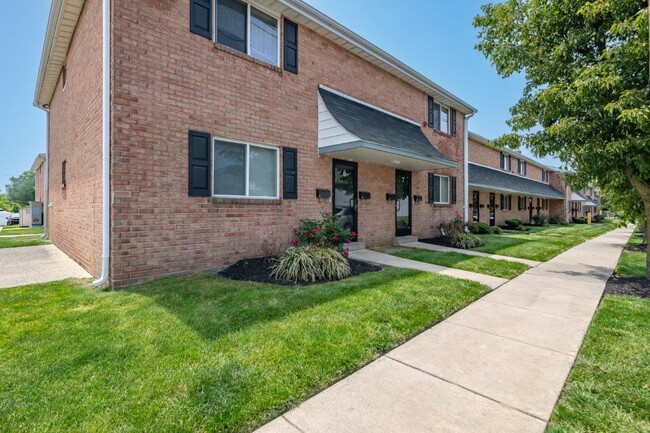 Photo - Warwick Terrace Apartment Homes