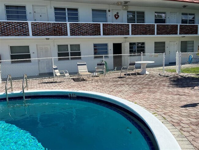 Photo - 22 SE 3rd Terrace Unit 25