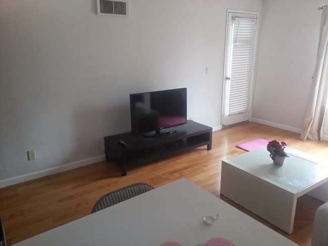 Photo - 3550 Lebon Dr
