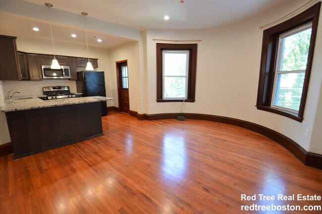 Photo - 1736 Beacon St Condo Unit 2