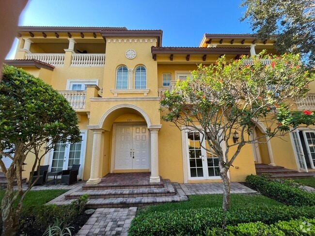 Building Photo - 355 NE 69th Cir Rental