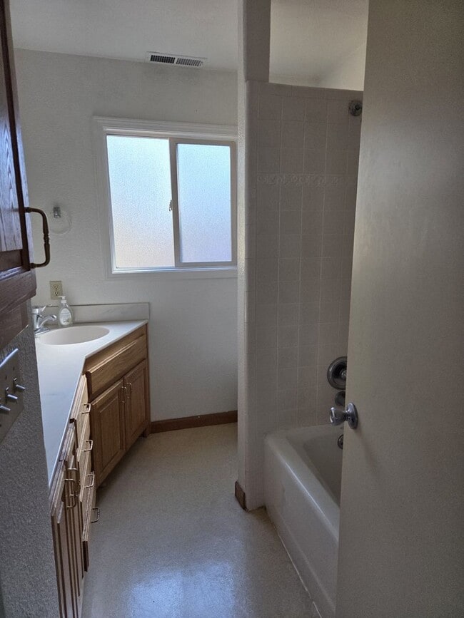 Photo - AR308-Dick's Family Trust Unidad B