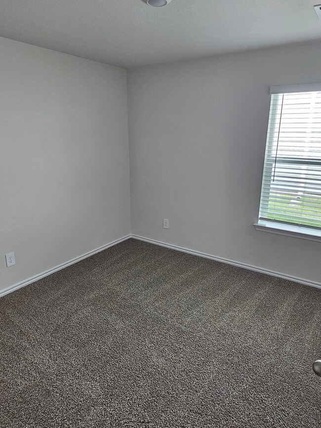 Photo - 1635 Blaire Dr