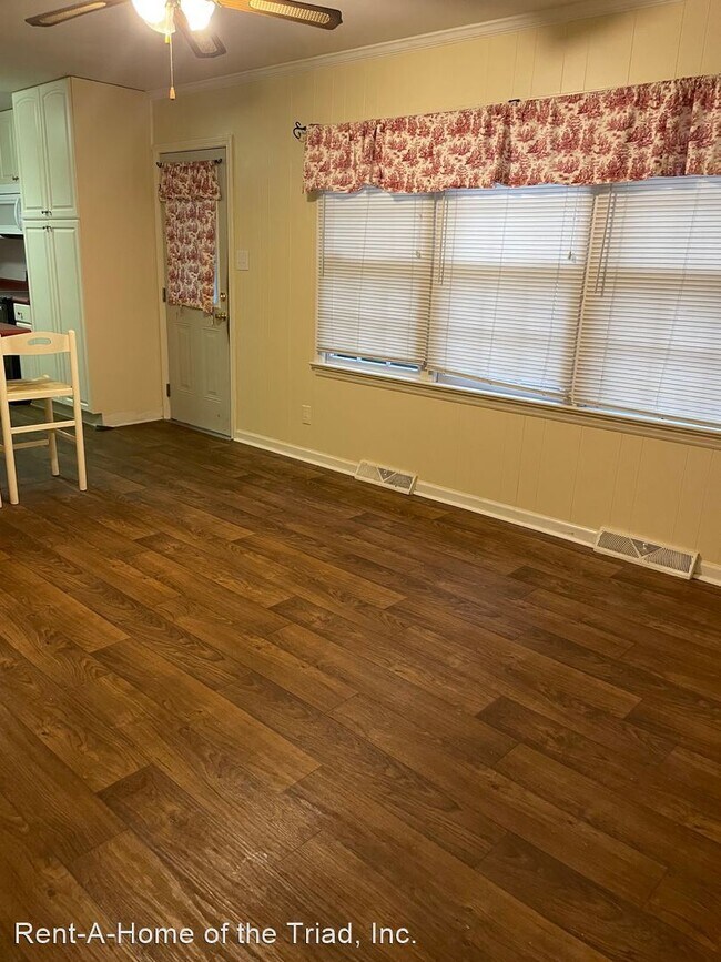 Photo - 3 br, 2 bath House - 2511 W Cornwallis Drive