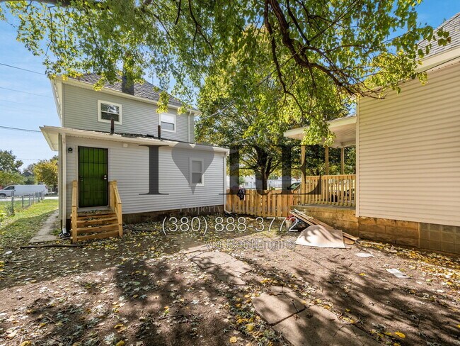 Photo - 878 Sullivant Ave