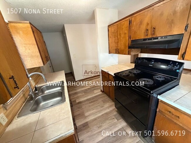 Photo - 1507 Nona St