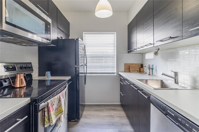 Photo - 1051 Michigan Ave Unidad 1