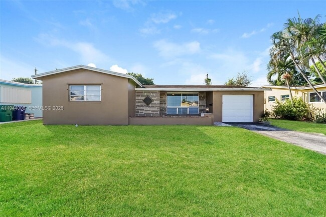 Building Photo - 7520 Coral Blvd