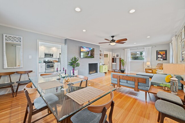 Photo - Available Early July! - Beautiful Furnished 3 Bed/2 Bath Home Close to Duke and Downtown Durham
