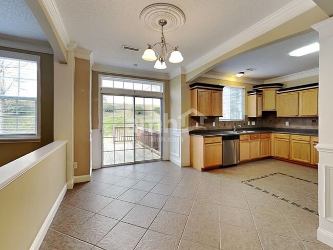 Photo - 211 Coalyard Dr