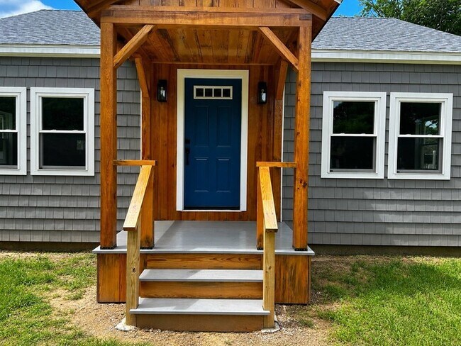 Photo - 24318 Gertrude St