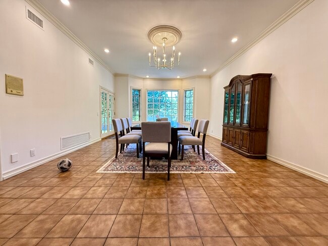 Photo - 533 Sierra Madre Ave