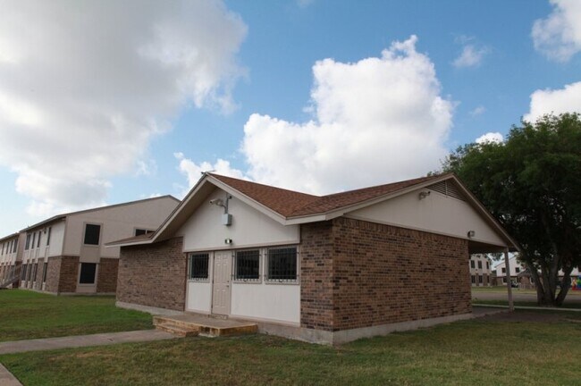 Photo - 1750 Treyway Ln Unit #1750