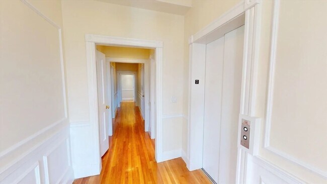 Photo - 22 Beacon St Unit 2