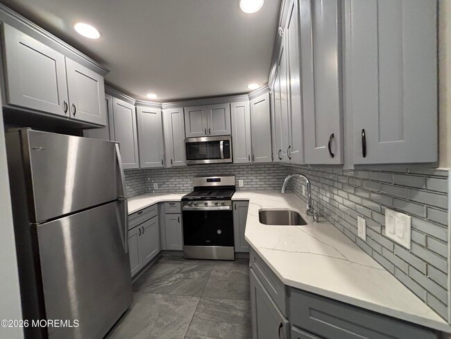 Building Photo - 21 Mechanic St Unit 1