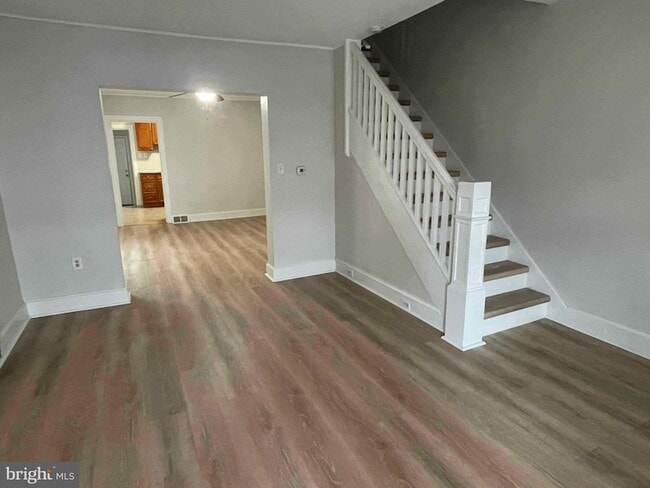 Photo - 1235 Maple St