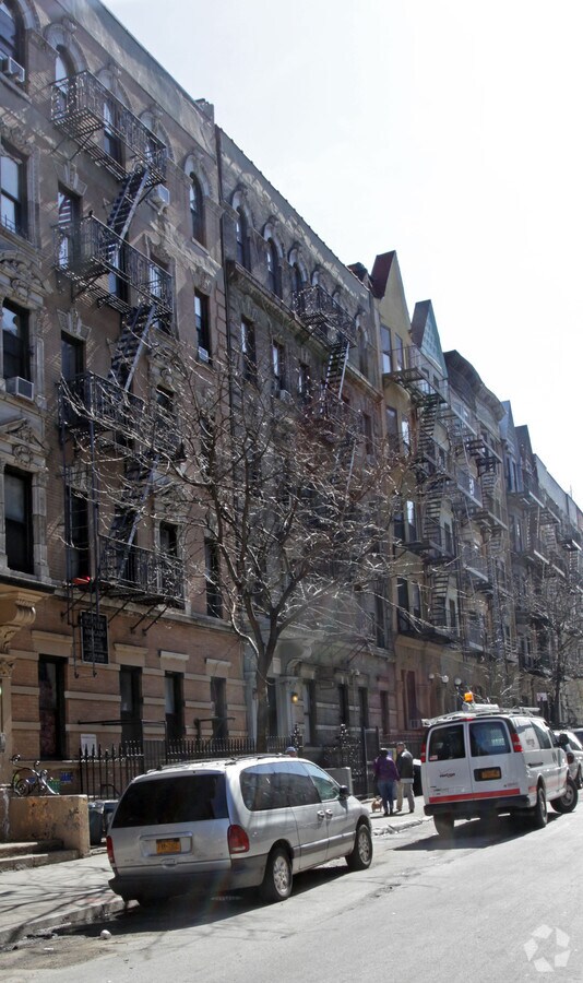 541 W 144th St - 541 W 144th St