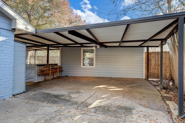 Photo - 7206 Bayou Woods Dr