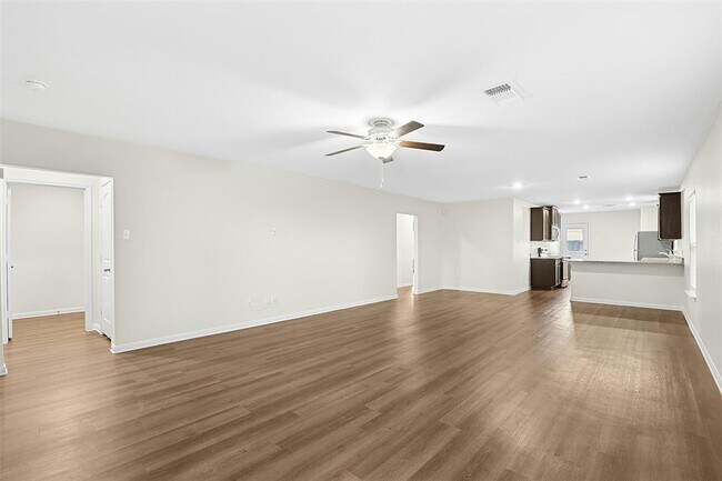 Photo - 16416 Farmhouse Ln