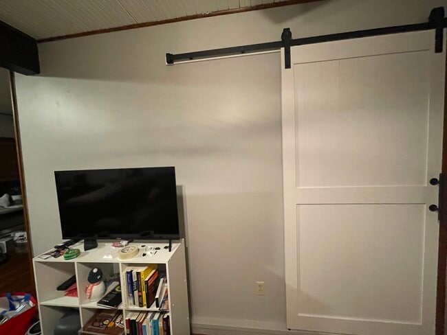 Sala de estar - 8325 Dallas Ave S