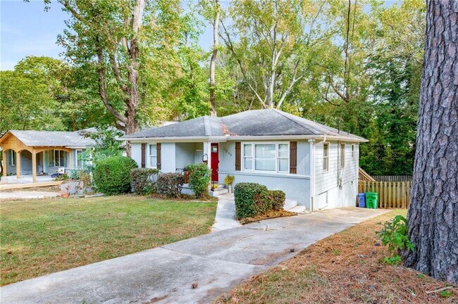 Photo - 2046 Settle Cir SE