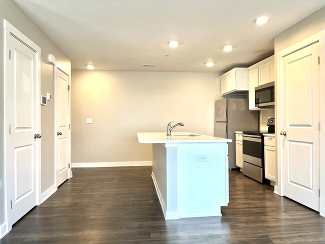 Photo - 205 NE 23rd Ln