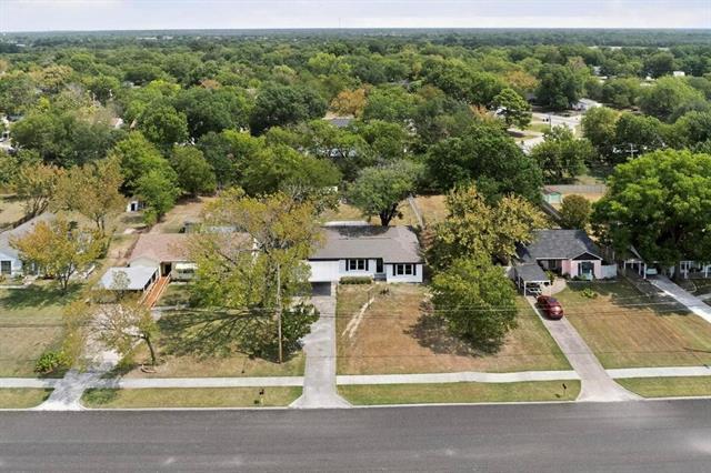 Photo - 1110 Wolfe City Dr