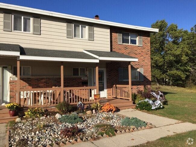 Building Photo - 3 bedroom, 1.5 bathroom duplex with Centra... Rental