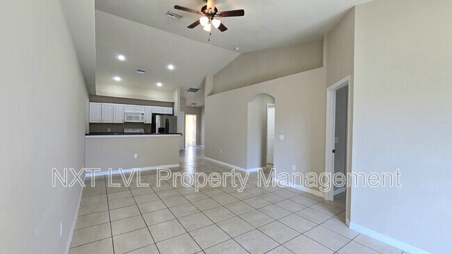 Photo - 303 NE 24th Ave