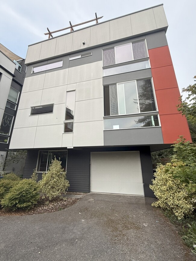 Exterior - Garaje - 5007 Renton Ave S