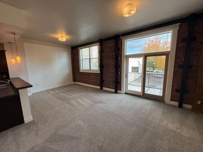 Photo - 160 Liberty St NE Unit #205