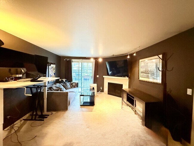 Photo - Gallery Condominium - Downtown Kirkland Unit A204