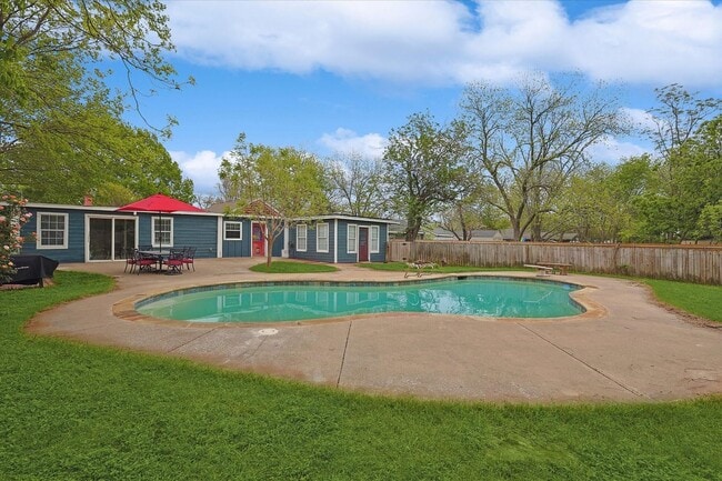 Amazing Historic 1940's Home in Original C... - Amazing Historic 1940's Home in Original C...