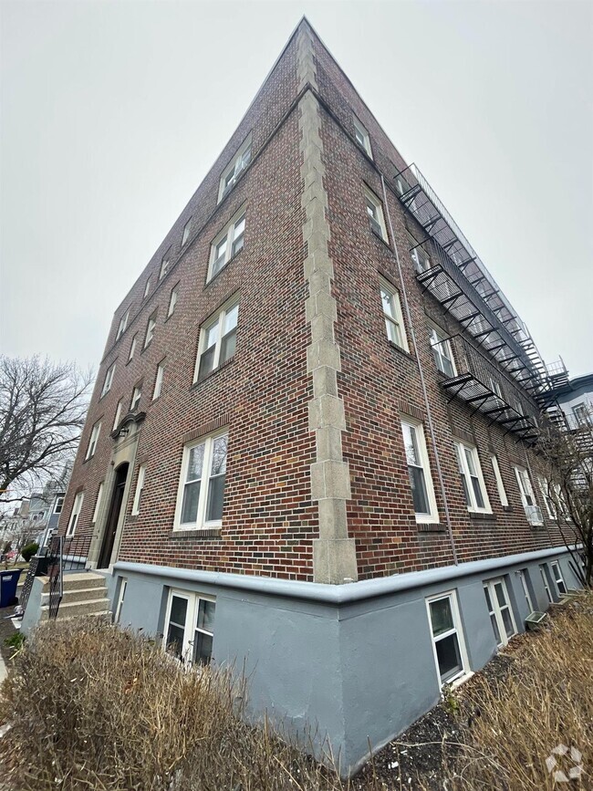 Building Photo - 5 Haskell St Unit 34 Rental