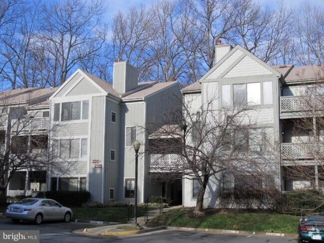 Building Photo - 2219 Hunters Run Dr Unit 2219 Rental