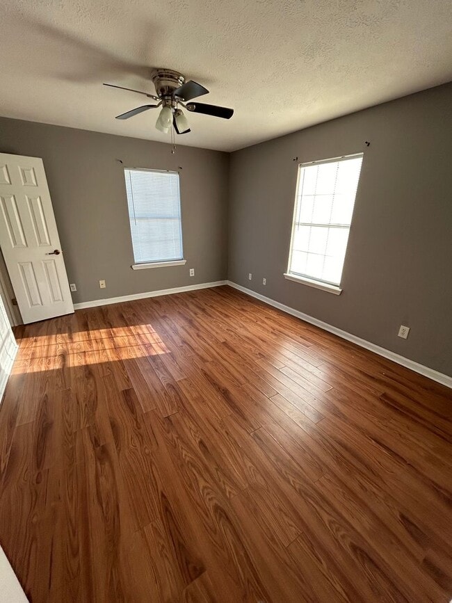 Photo - Apartment For Rent In Maplewood