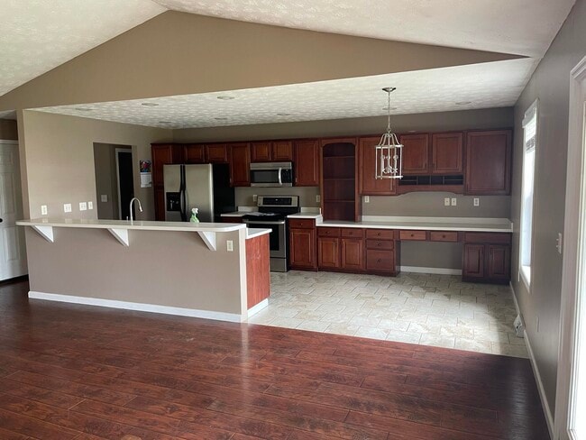 Photo - 1024 Heathcliff Dr