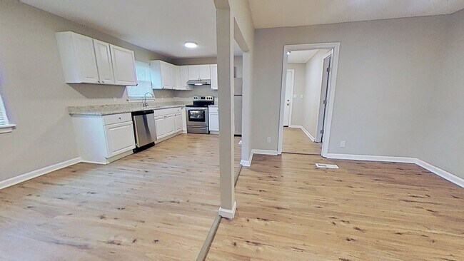 Photo - 7409 Sparta Ave