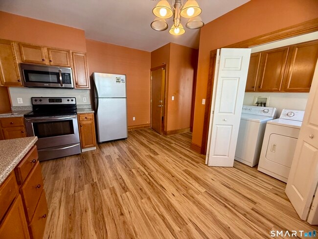 Photo - 112 Belden St Unit 2W