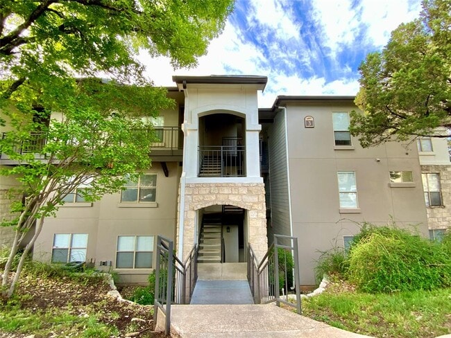 Building Photo - 6000 Shepherd Mountain Cove Unit 315