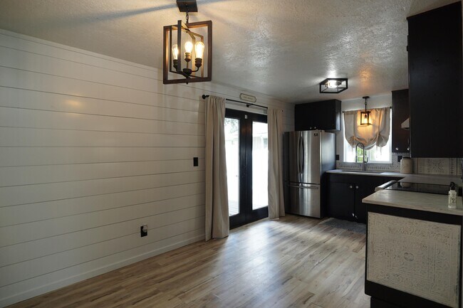 Photo - 4114 S Hosmer St