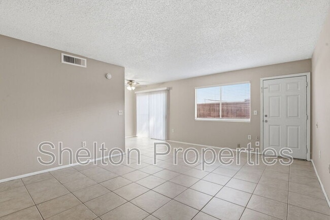 Photo - 860 E Brown Rd