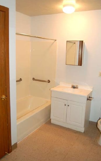 Bathroom - The Highlands Apartments