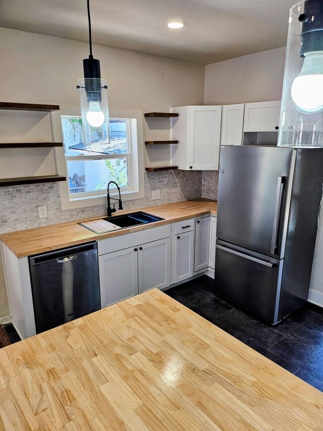 Photo - ALL PROSPECTIVE TENANTS MUST SUBMIT A $58 NON-REFUNDABLE APPLICATION FEE PER APPLICANT ONLINE AND...